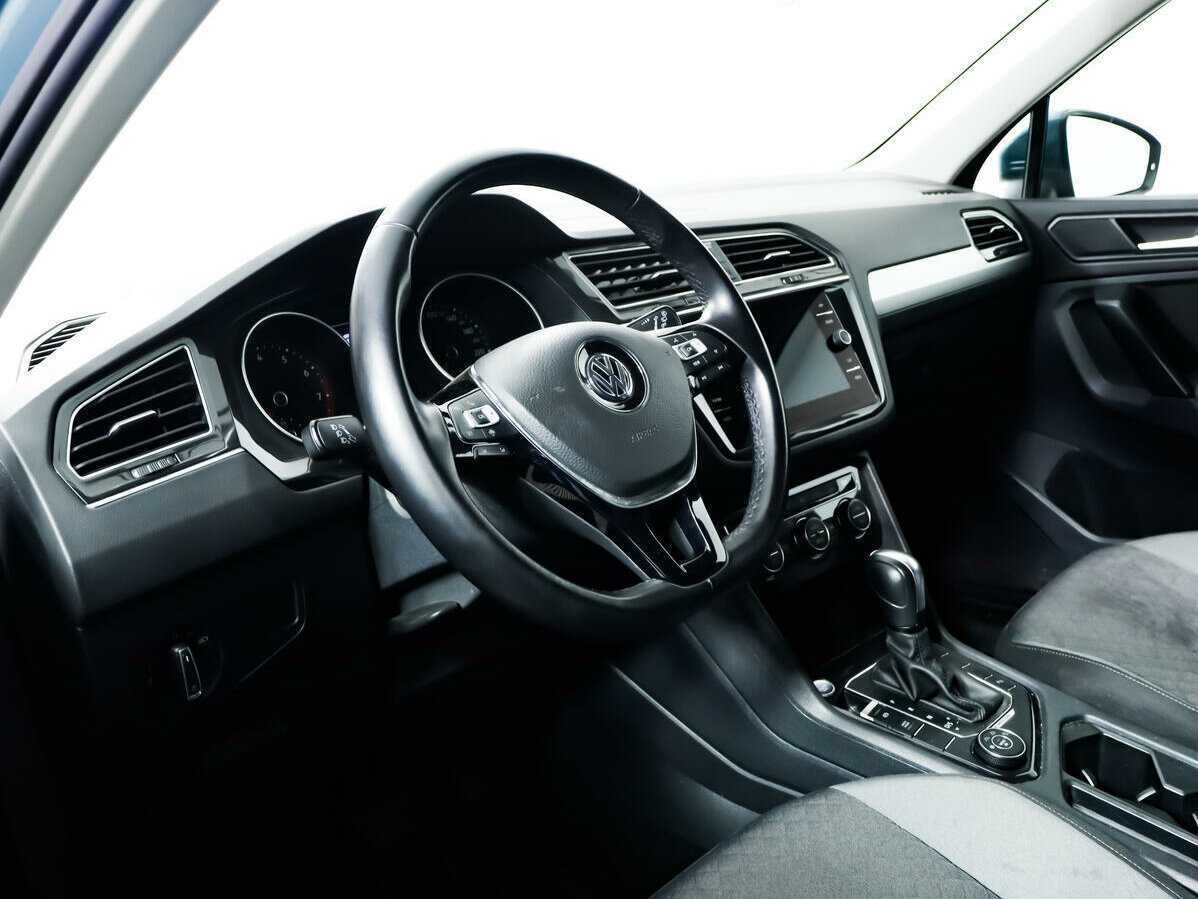 Купить Volkswagen Tiguan с пробегом. Фото: #12