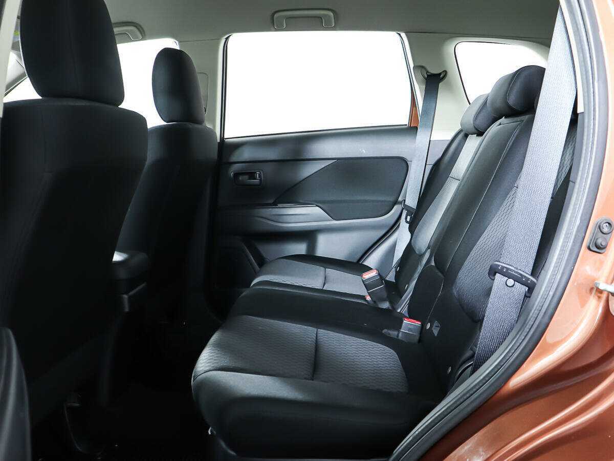 Продажа Б/У Митсубиши Оутлэндер. Фото: #9