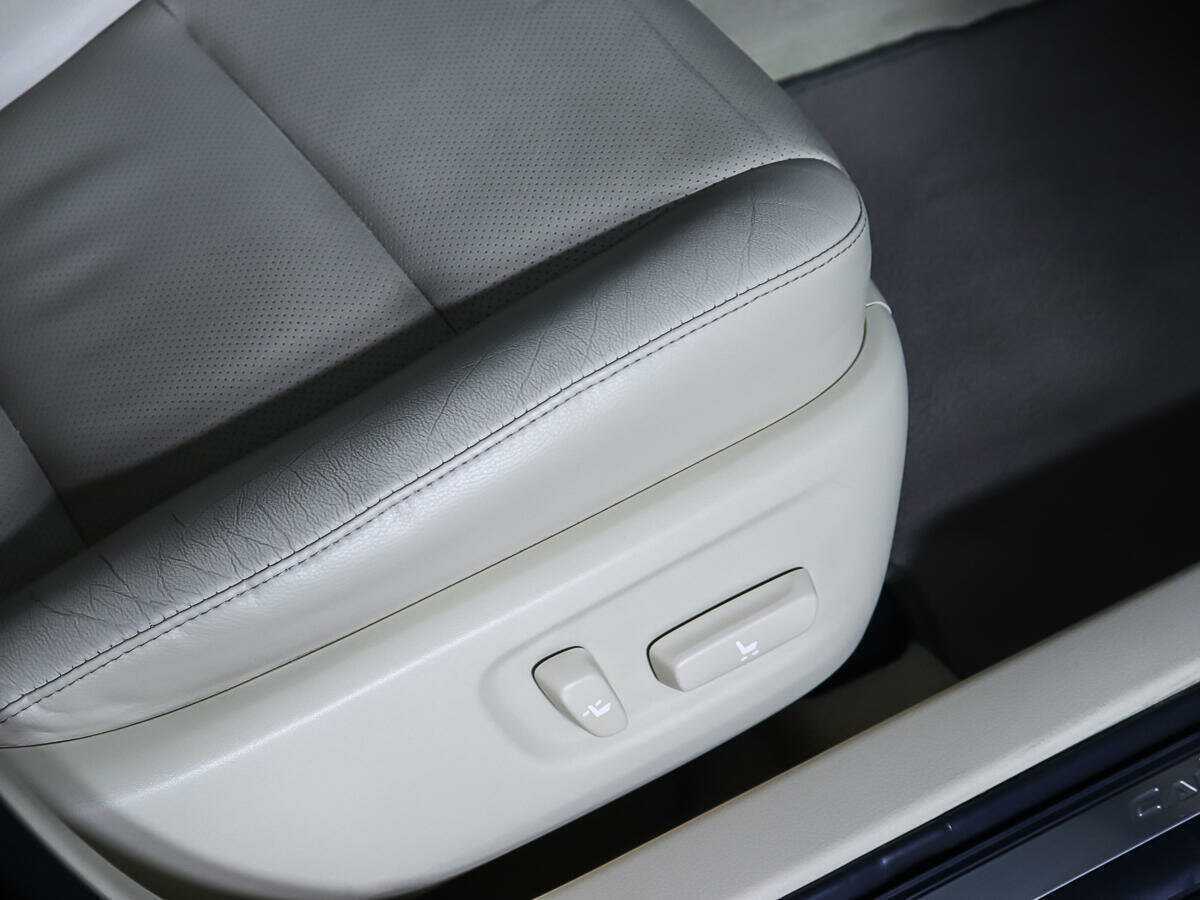 Купить Toyota Camry с пробегом. Фото: #14