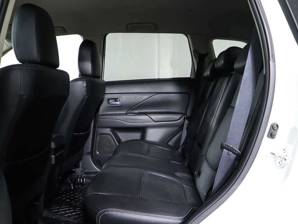 Продажа Б/У Митсубиши Оутлэндер. Фото: #9