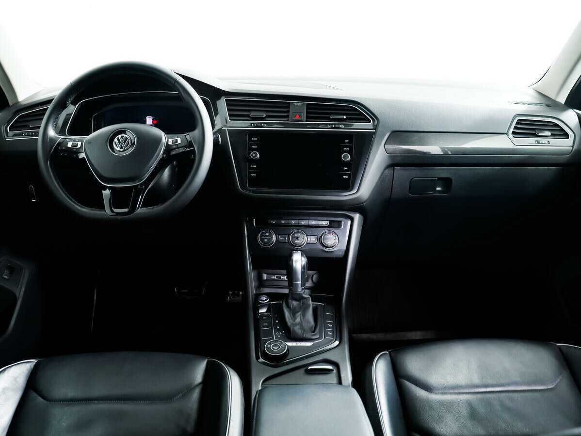 Купить Volkswagen Tiguan с пробегом. Фото: #9