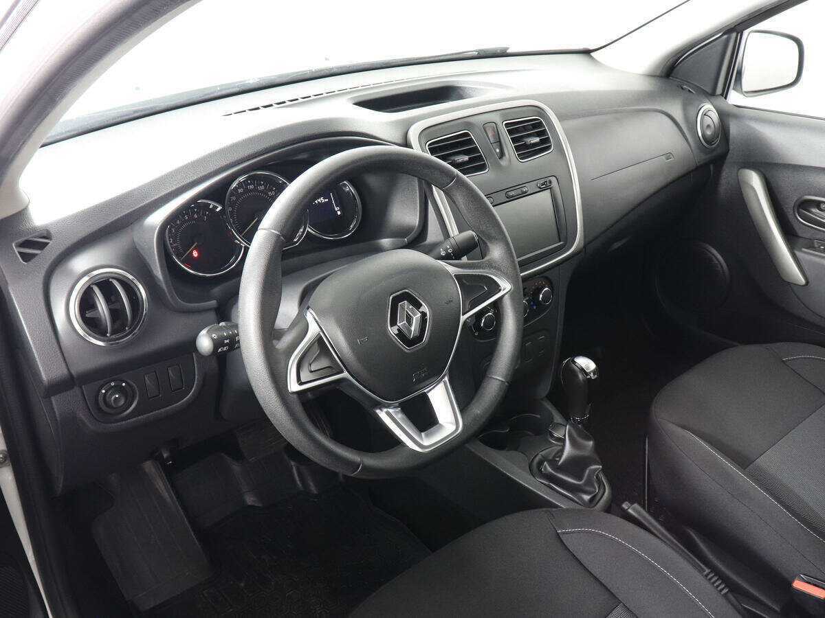 Купить Renault Logan с пробегом. Фото: #8