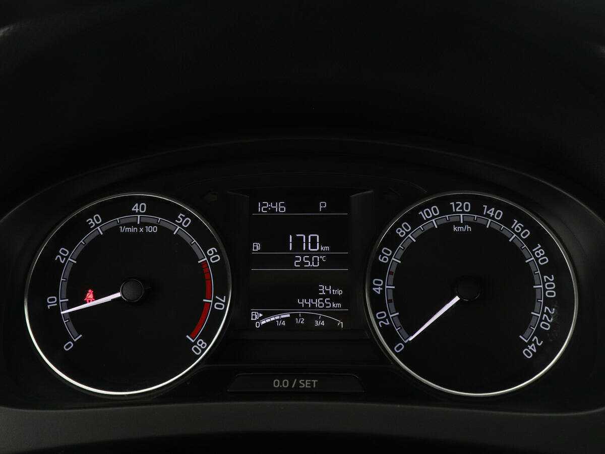 Купить Skoda Rapid с пробегом. Фото: #7