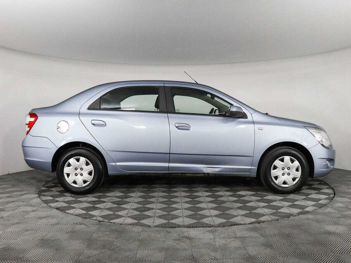 Купить Chevrolet Cobalt с пробегом. Фото: #3