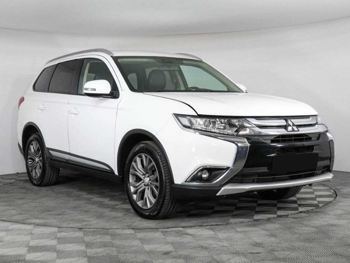 Купить Mitsubishi Outlander с пробегом. Фото: #2