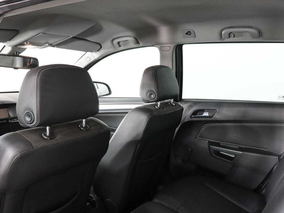 Купить Opel Astra с пробегом. Фото: #7