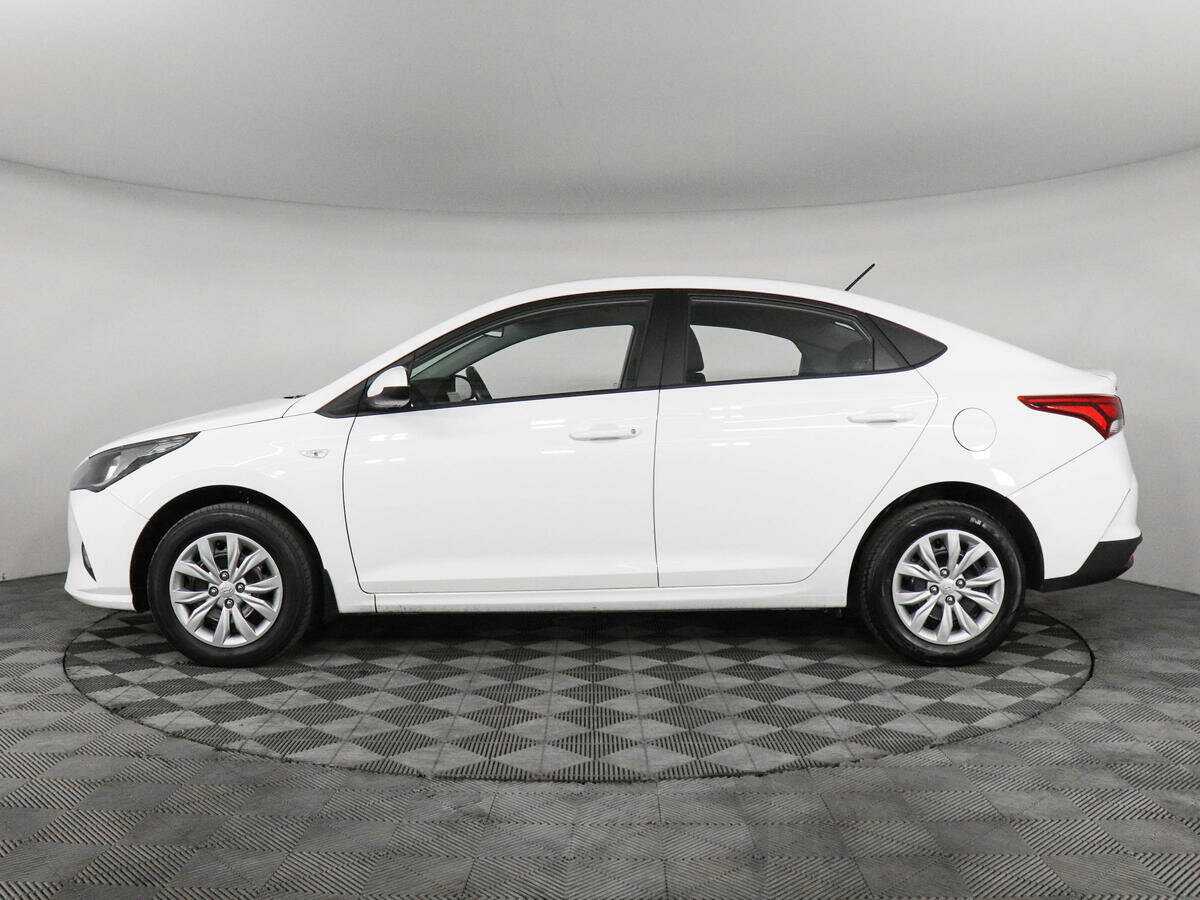 Купить Hyundai Solaris с пробегом. Фото: #7