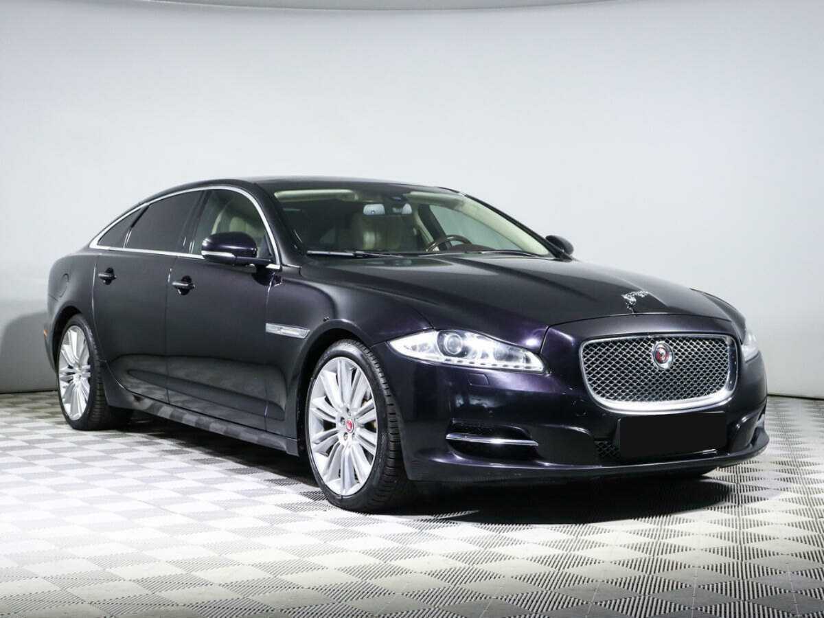Купить Jaguar XJ с пробегом. Фото: #2