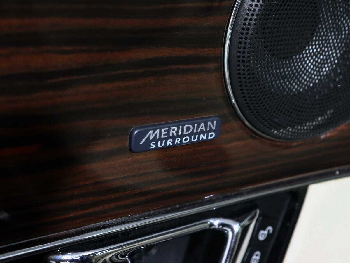 Купить Jaguar XJ с пробегом. Фото: #25