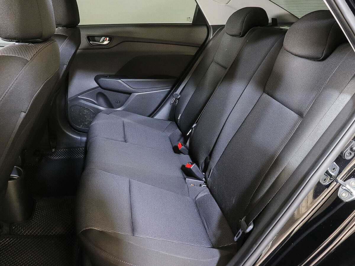 Купить Hyundai Solaris с пробегом. Фото: #8