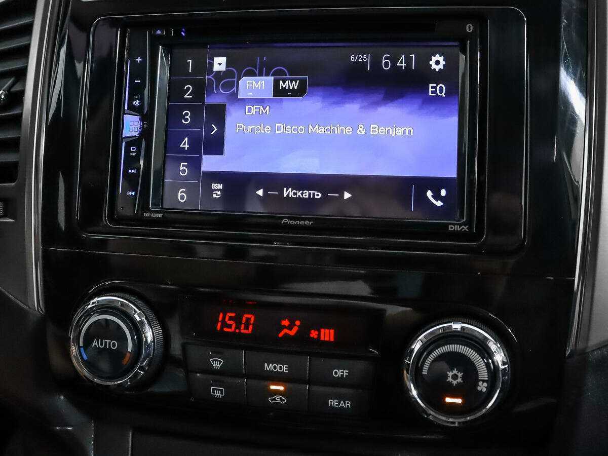 Купить Mitsubishi Pajero с пробегом. Фото: #13