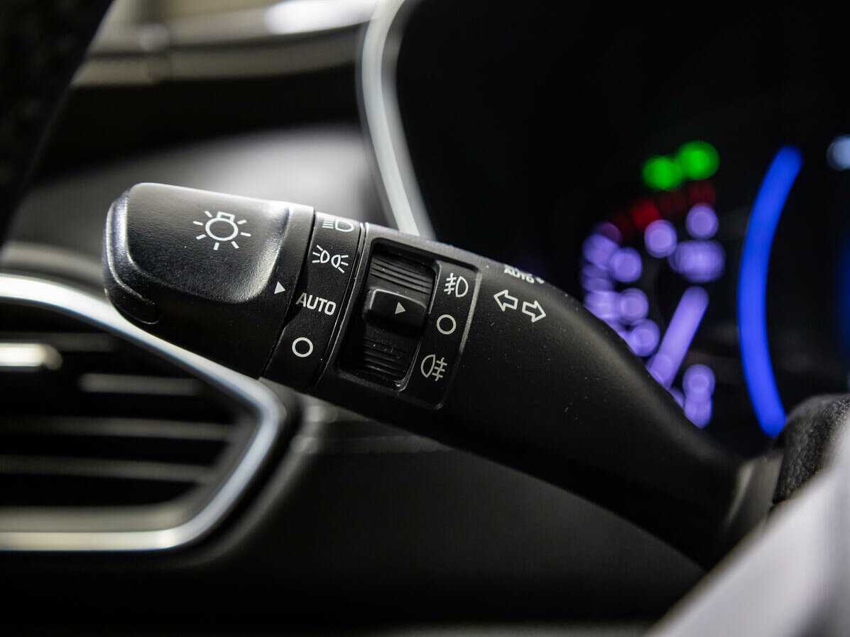 Купить Hyundai Santa Fe с пробегом. Фото: #16