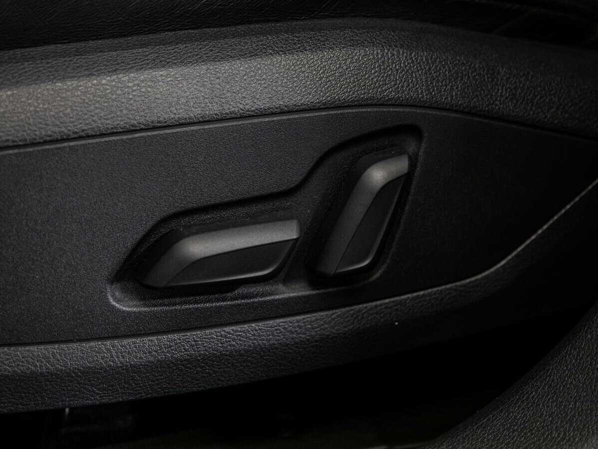 Купить Audi A4 с пробегом. Фото: #19