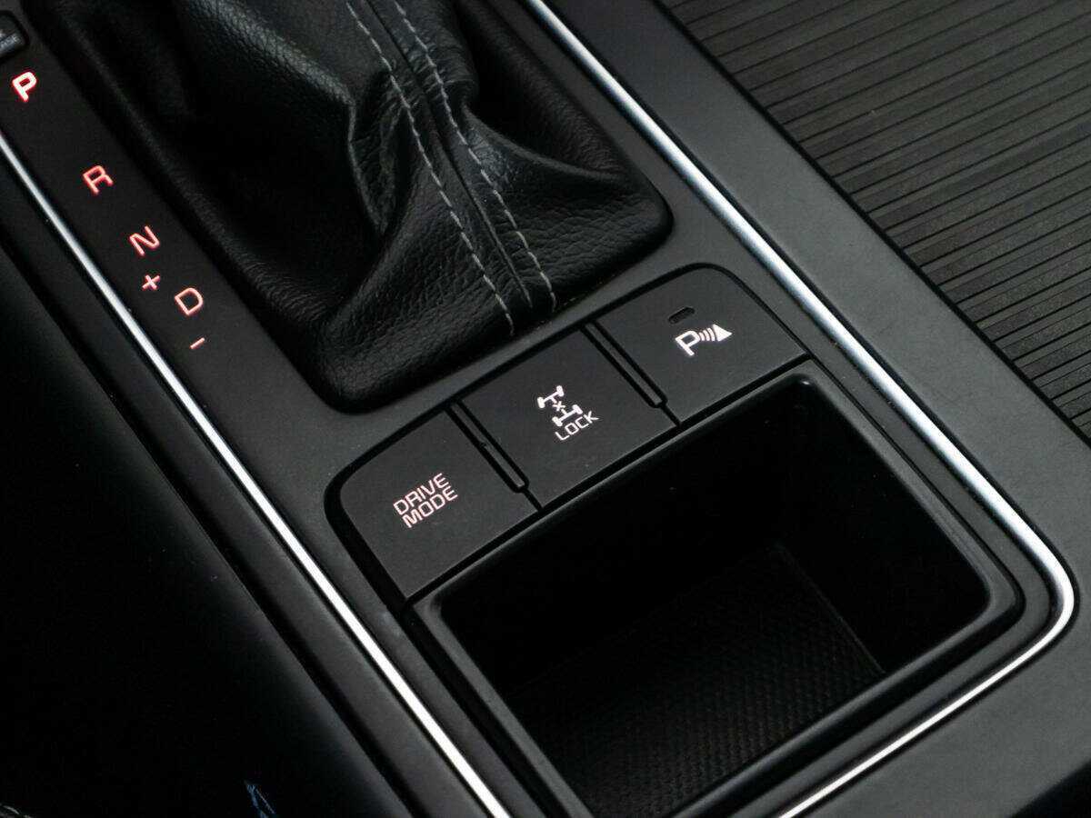 Купить Kia Sorento с пробегом. Фото: #18