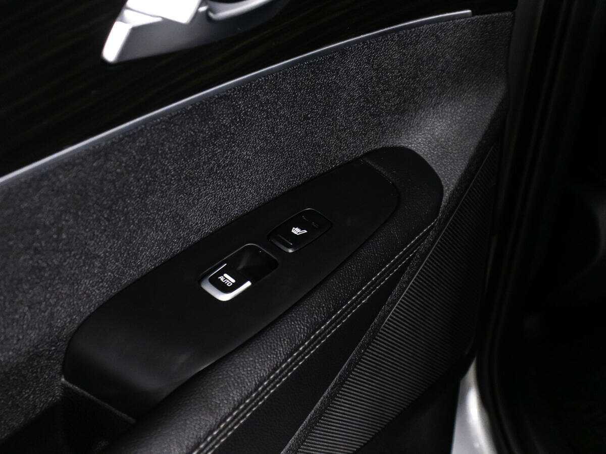 Купить Kia Sorento с пробегом. Фото: #24