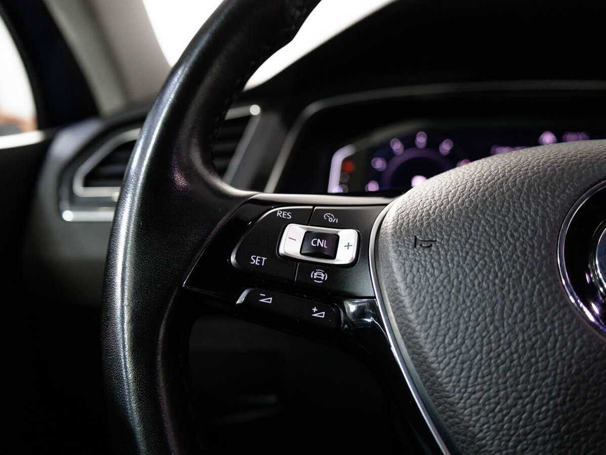 Купить Volkswagen Tiguan с пробегом. Фото: #19