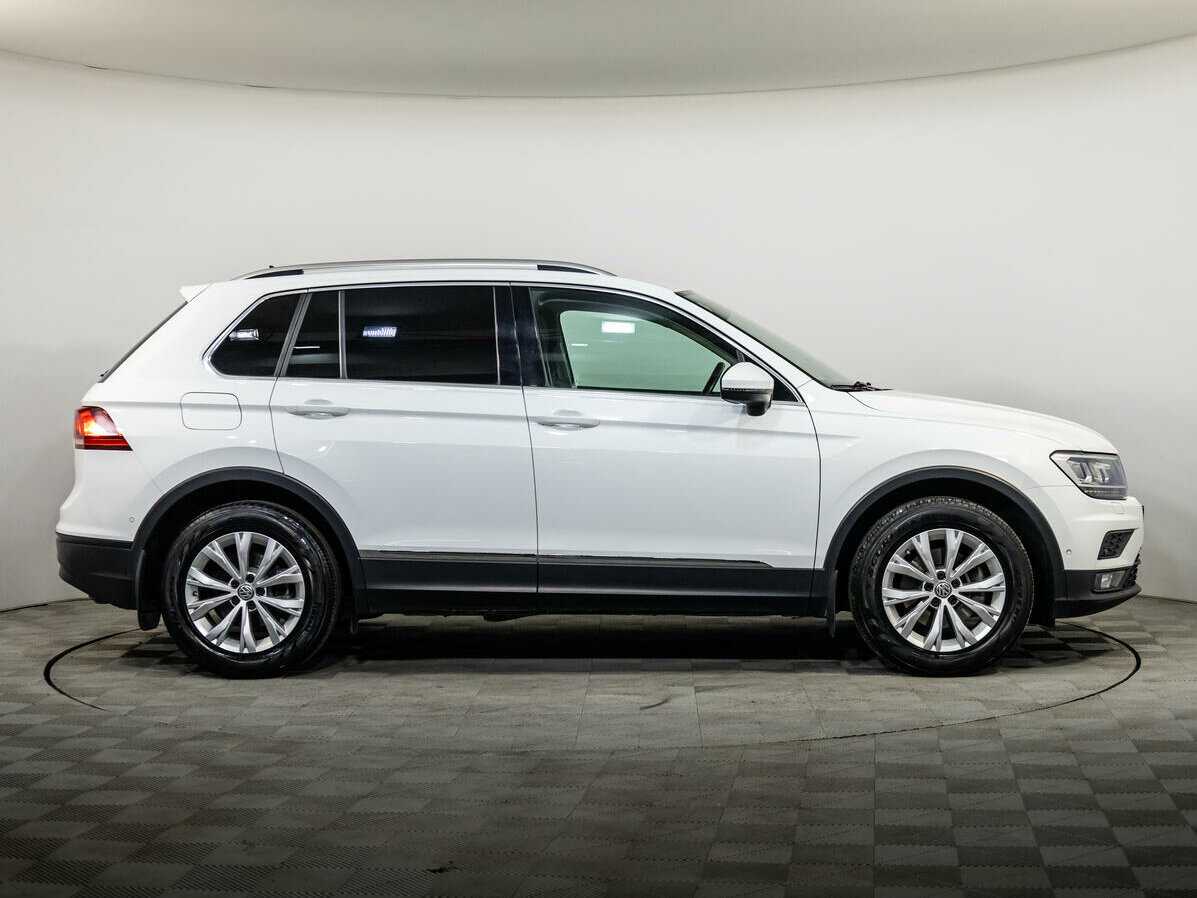 Купить Volkswagen Tiguan с пробегом. Фото: #2
