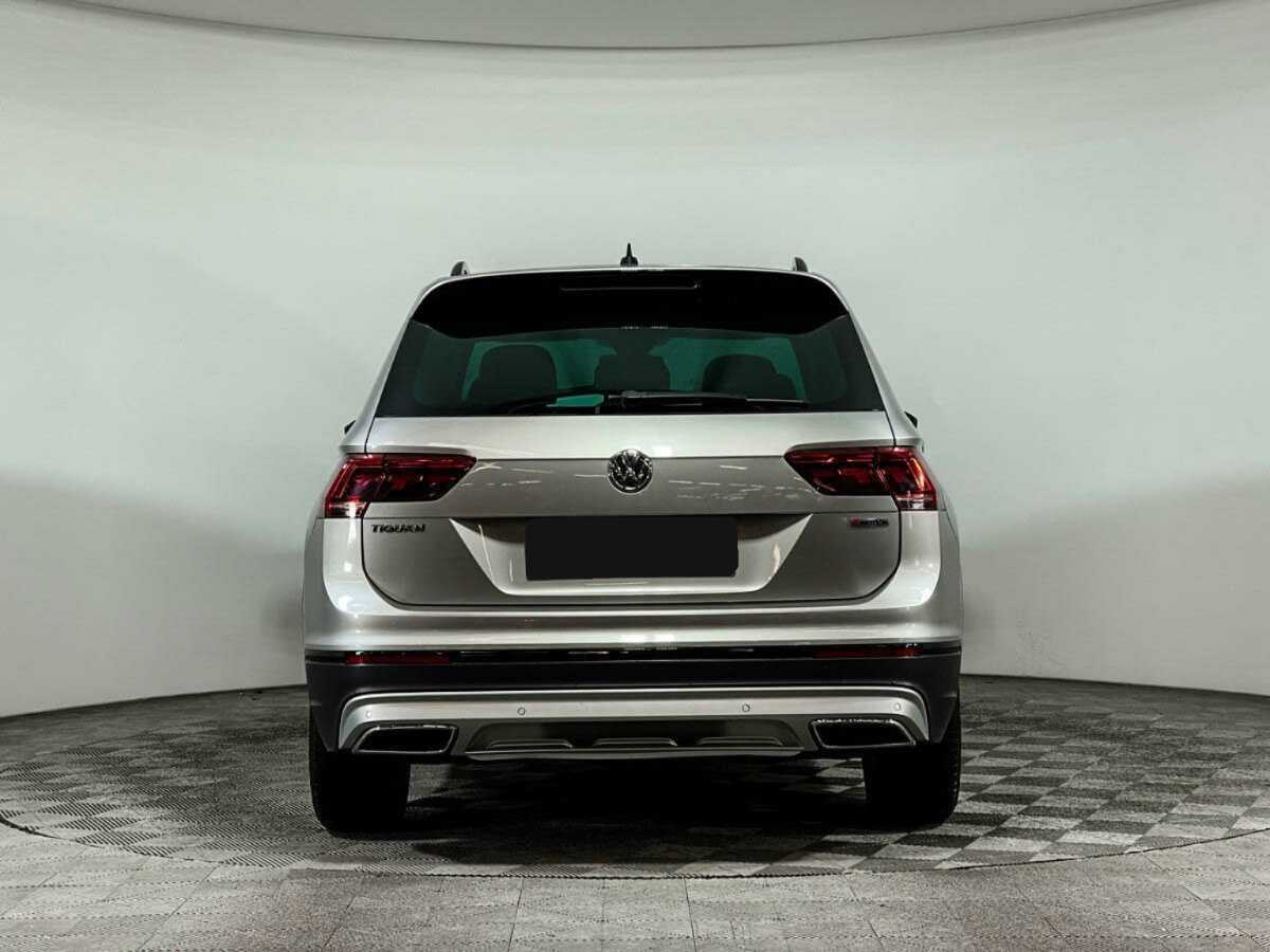 Купить Volkswagen Tiguan с пробегом. Фото: #5