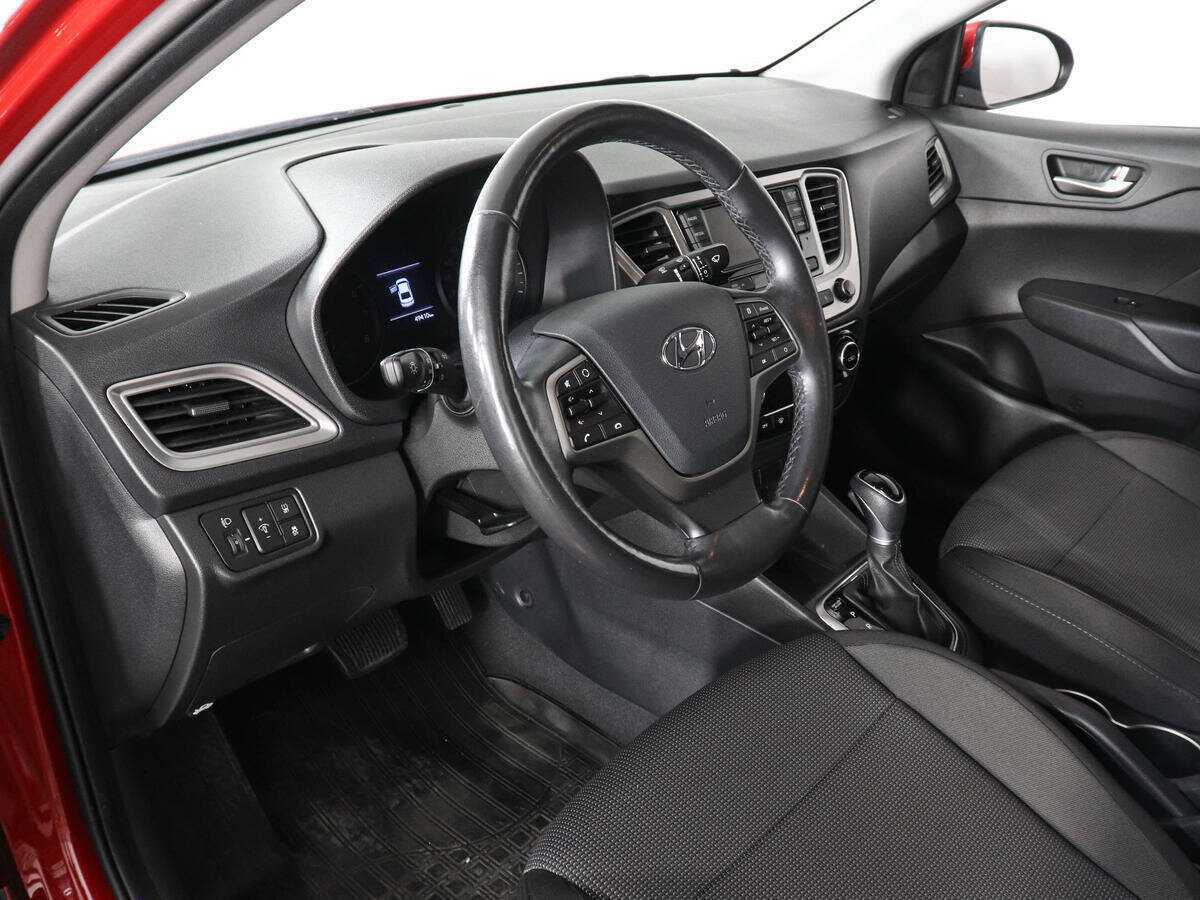 Купить Hyundai Solaris с пробегом. Фото: #8