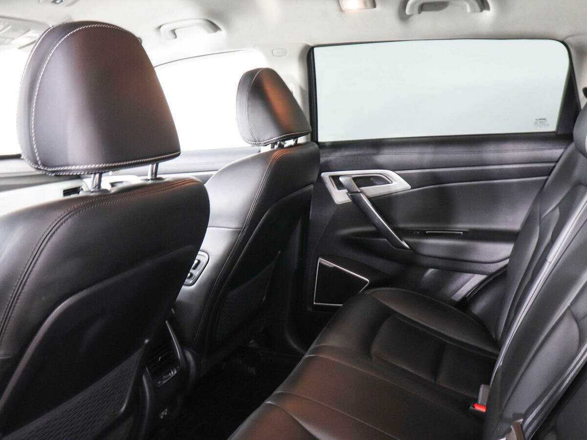 Купить Geely Atlas с пробегом. Фото: #11