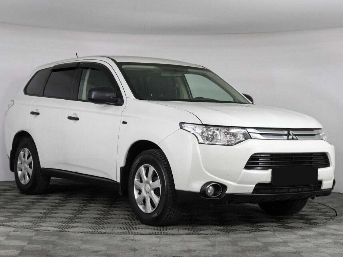 Купить Mitsubishi Outlander с пробегом. Фото: #2