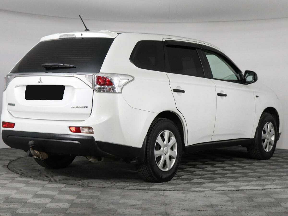 Купить Mitsubishi Outlander с пробегом. Фото: #4