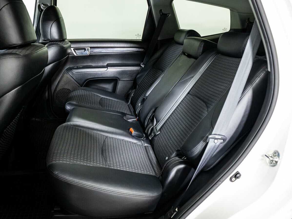 Купить Kia Mohave с пробегом. Фото: #7