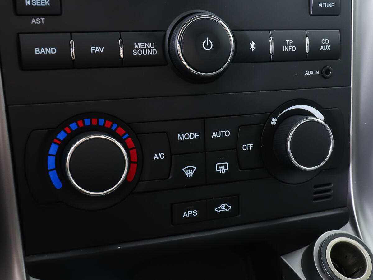 Купить Chevrolet Captiva с пробегом. Фото: #17