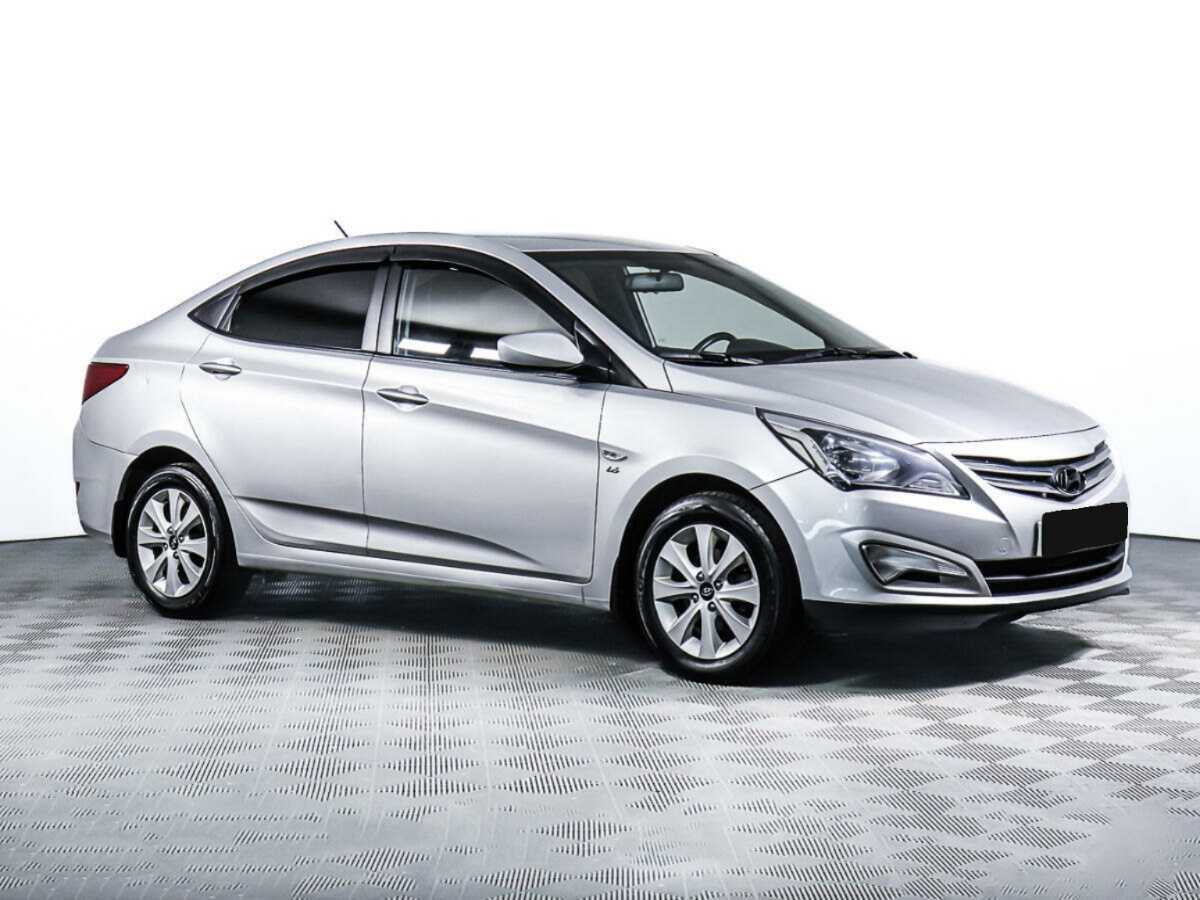 Купить Hyundai Solaris с пробегом. Фото: #1