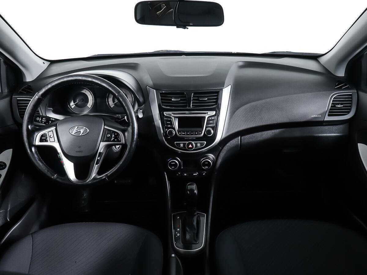 Купить Hyundai Solaris с пробегом. Фото: #9