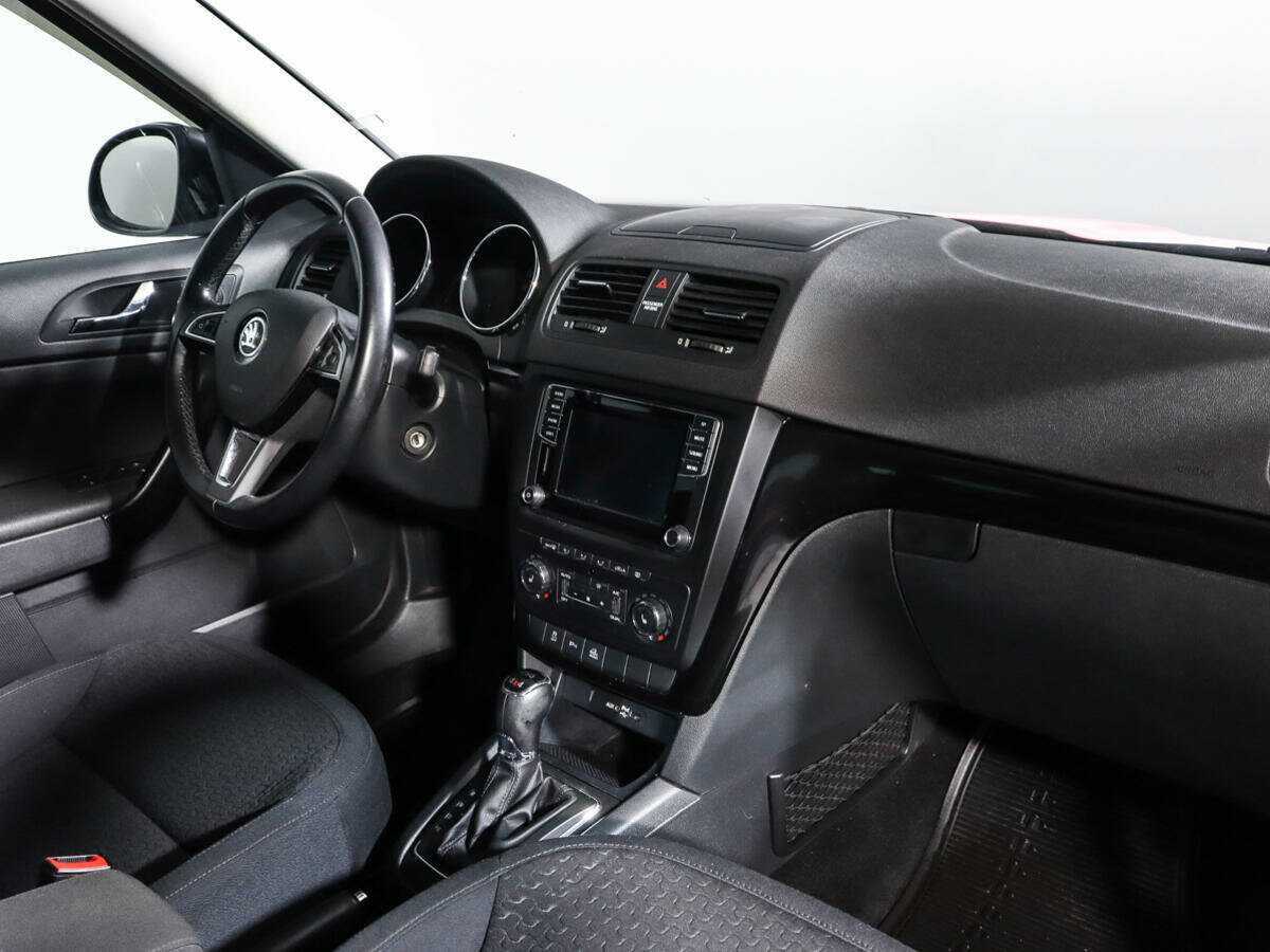 Купить Skoda Yeti с пробегом. Фото: #8