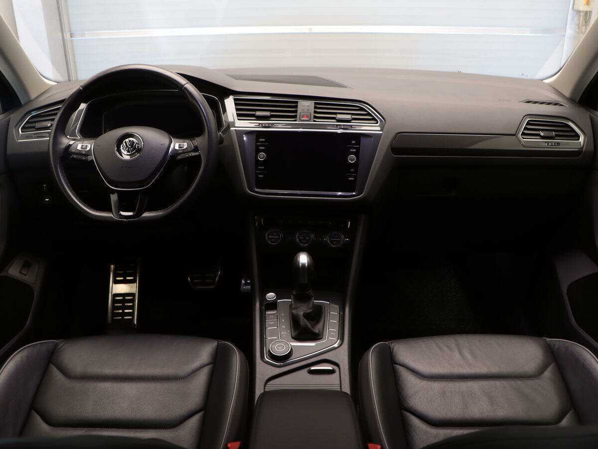 Купить Volkswagen Tiguan с пробегом. Фото: #7