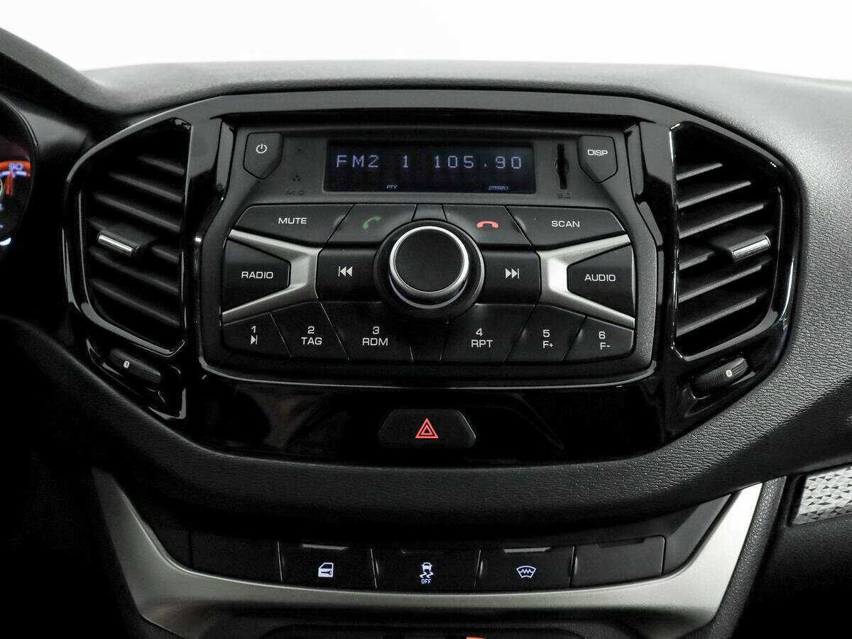 Купить Lada (ВАЗ) Vesta с пробегом. Фото: #13