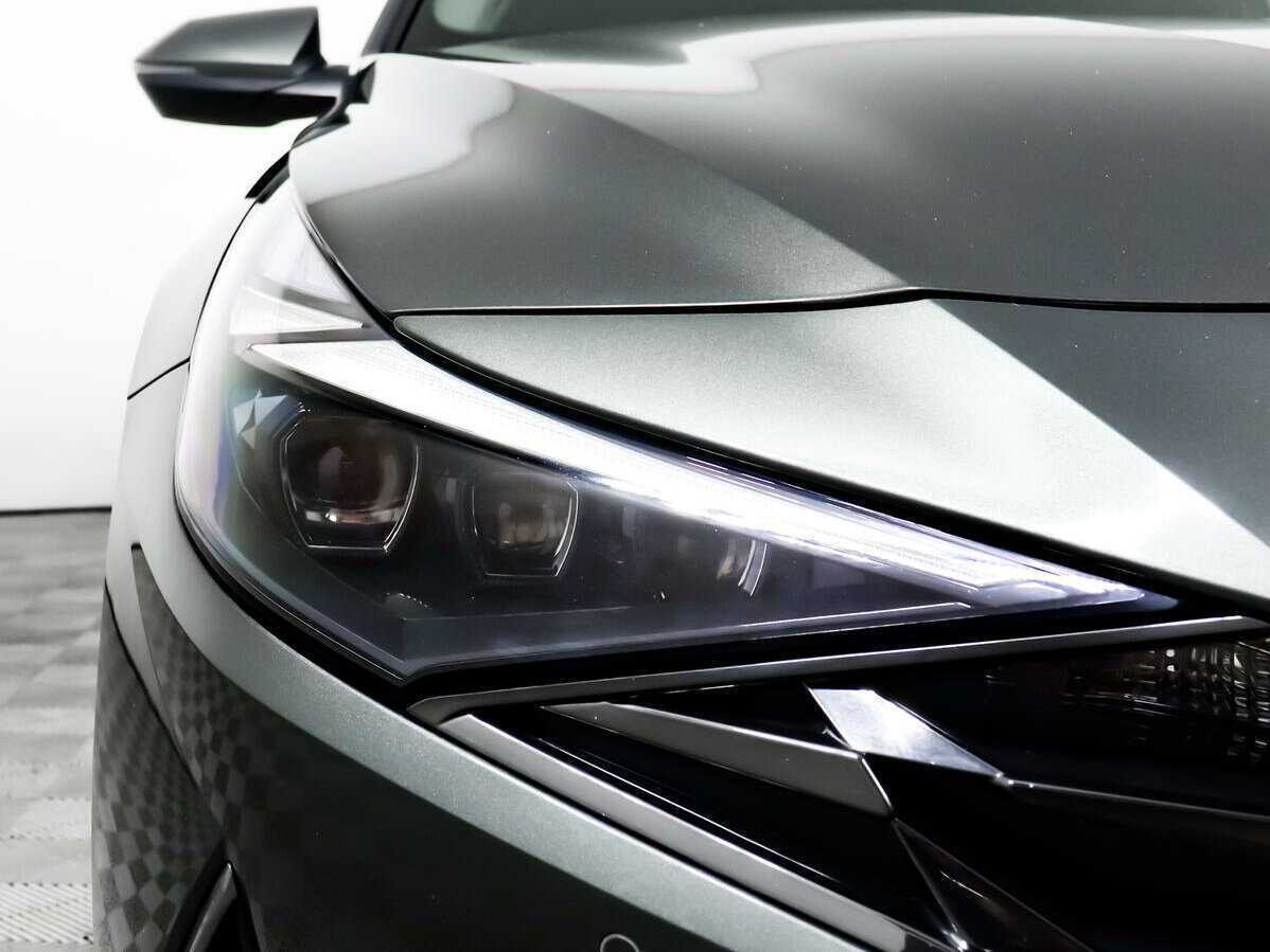 Купить Hyundai Elantra с пробегом. Фото: #14