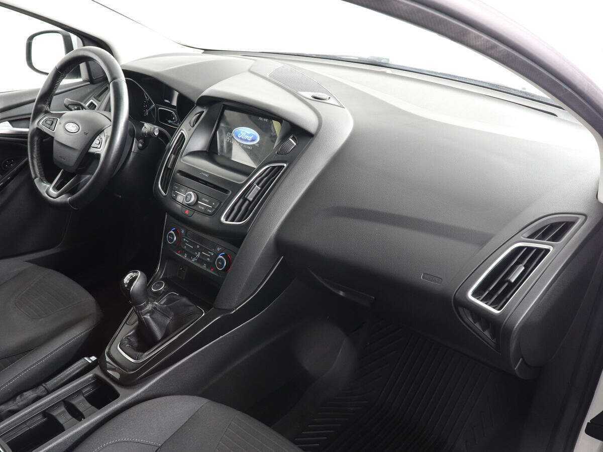 Купить Ford Focus с пробегом. Фото: #9