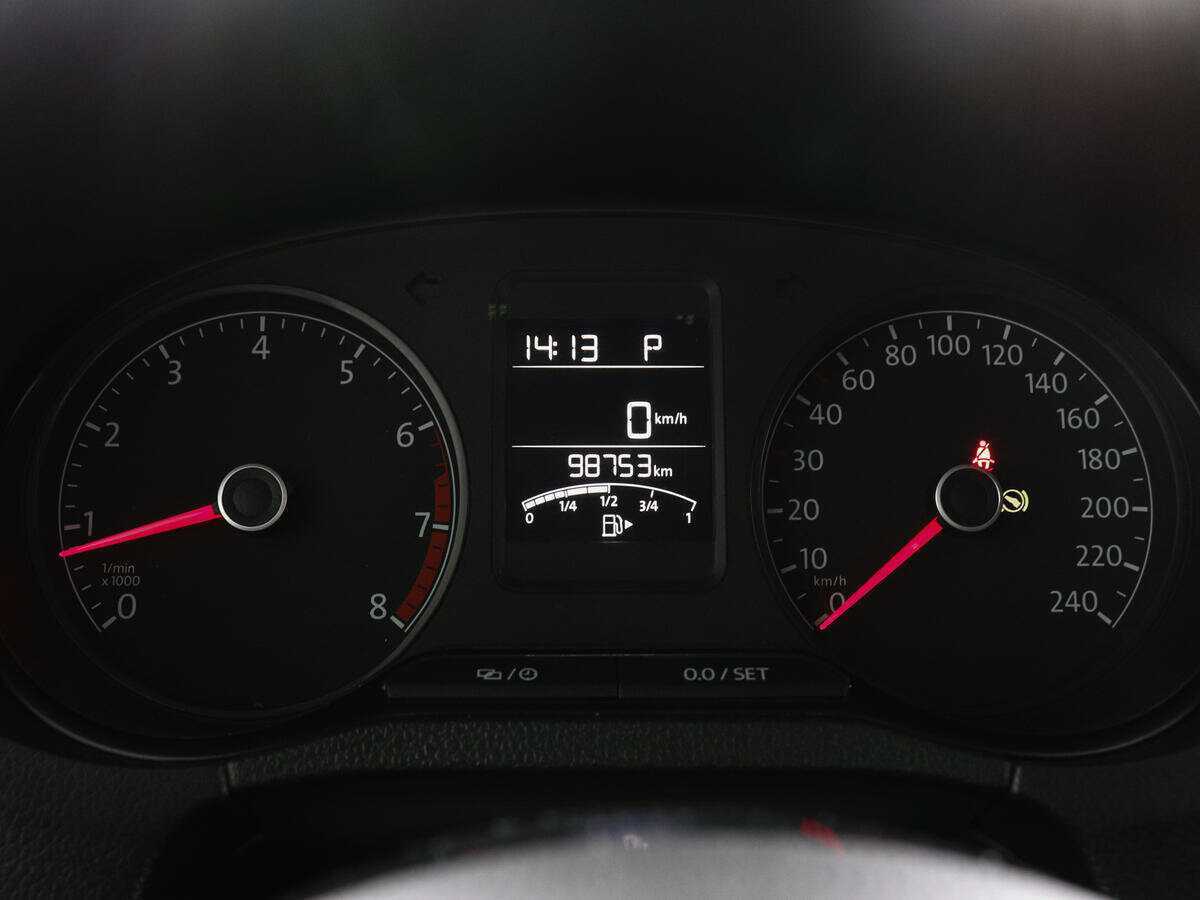 Купить Volkswagen Polo с пробегом. Фото: #10