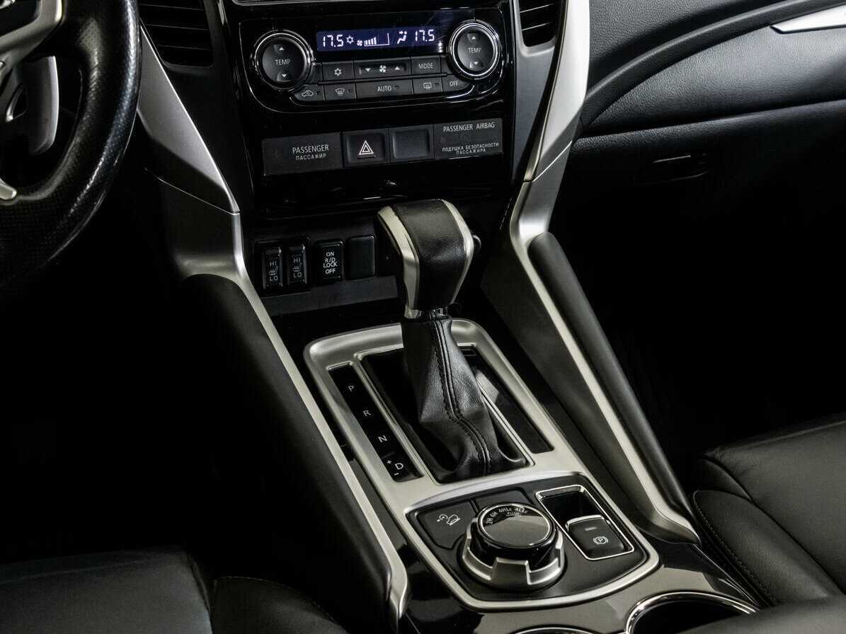 Купить Mitsubishi Pajero Sport с пробегом. Фото: #9