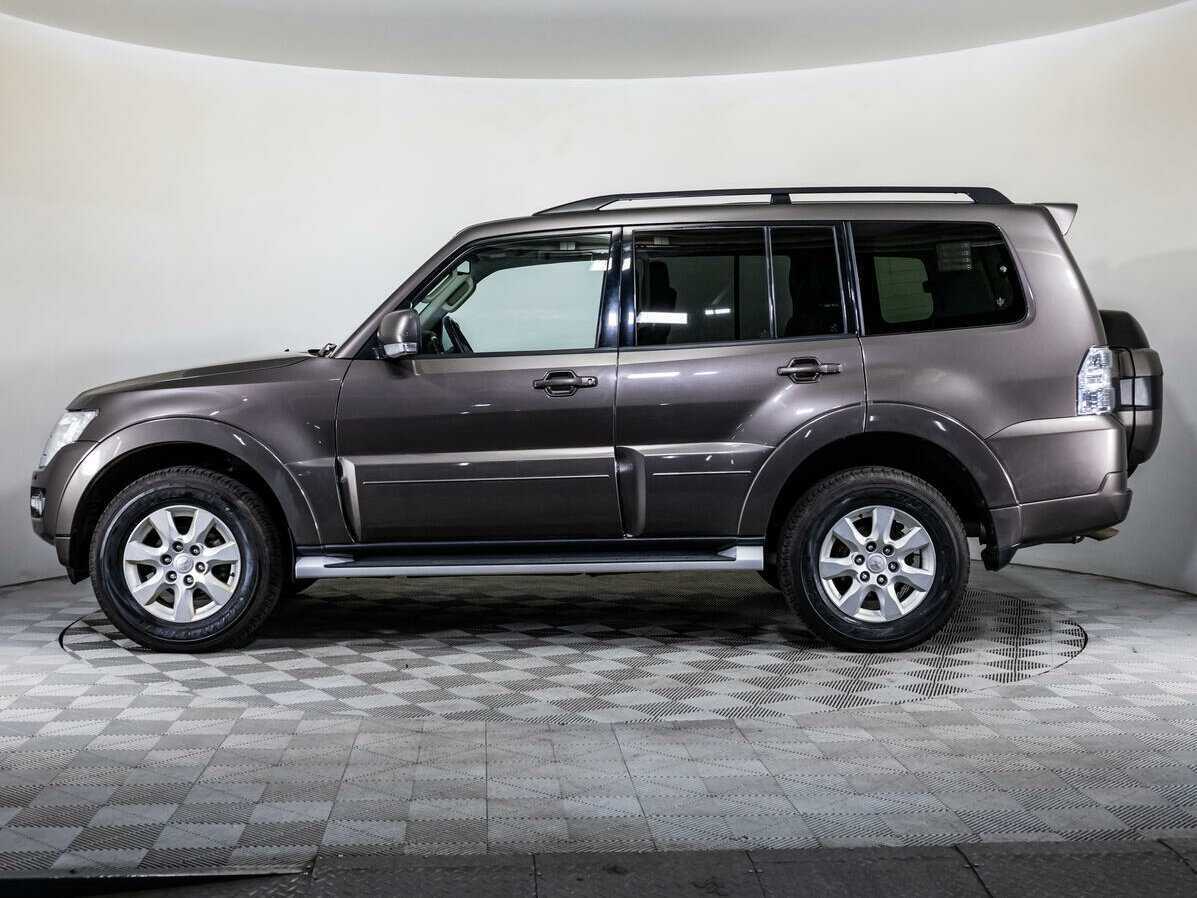 Купить Mitsubishi Pajero с пробегом. Фото: #6