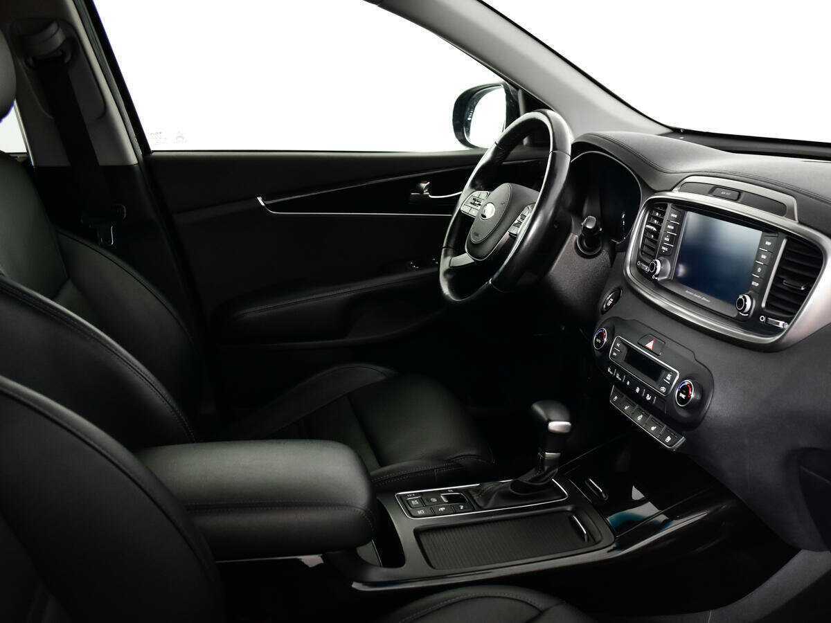 Купить Kia Sorento с пробегом. Фото: #8