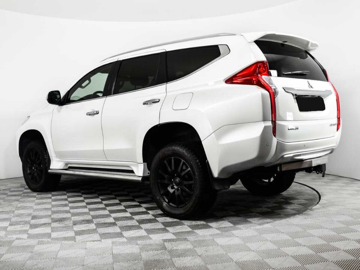 Купить Mitsubishi Pajero Sport с пробегом. Фото: #4
