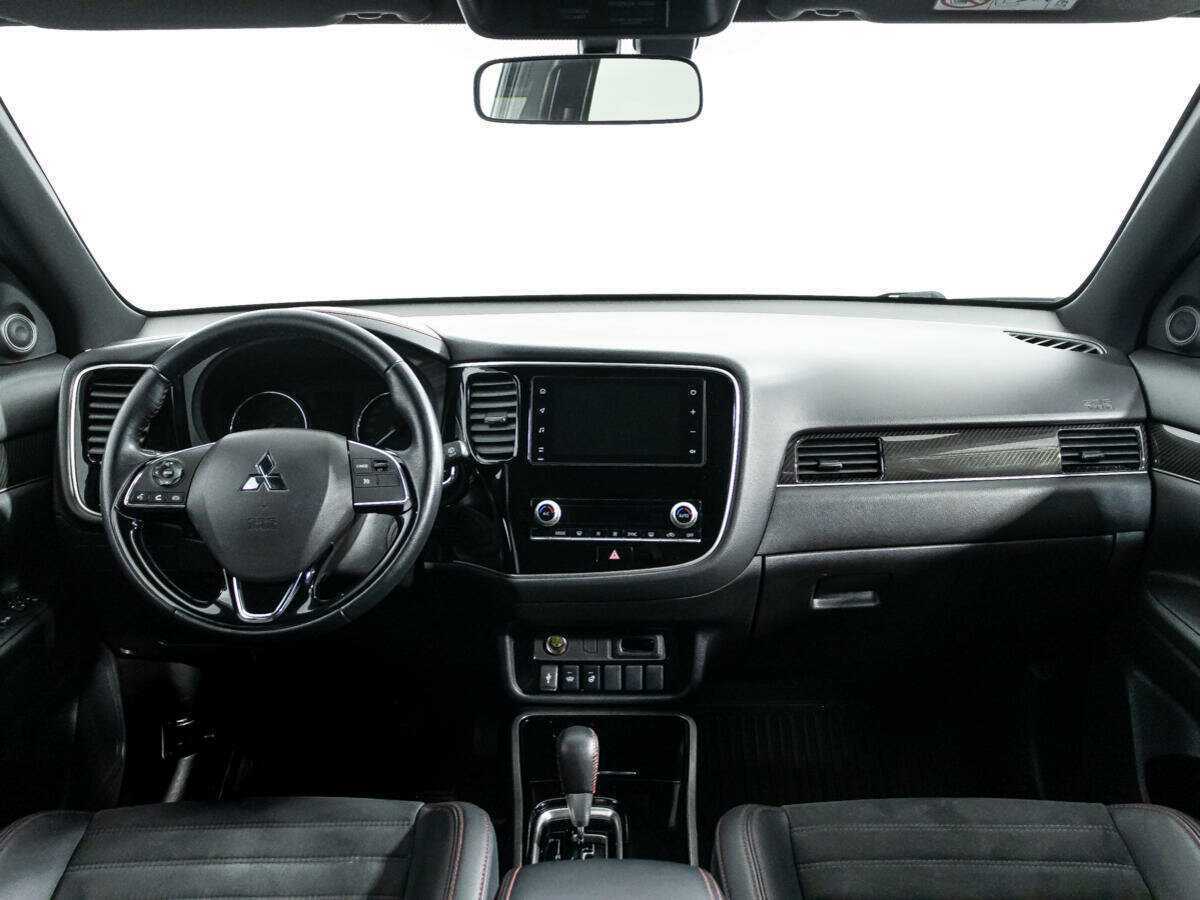 Купить Mitsubishi Outlander с пробегом. Фото: #12