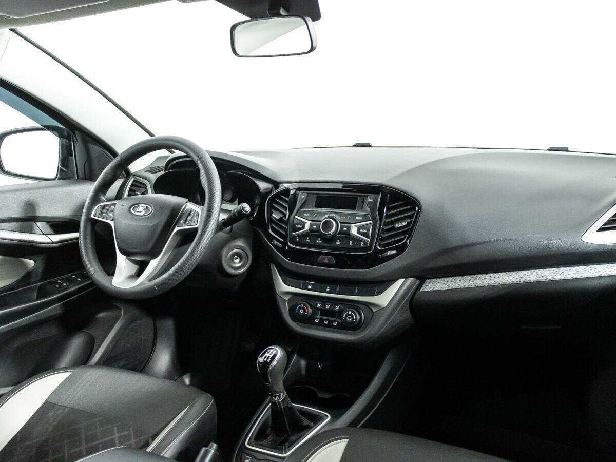 Купить Lada (ВАЗ) Vesta с пробегом. Фото: #8