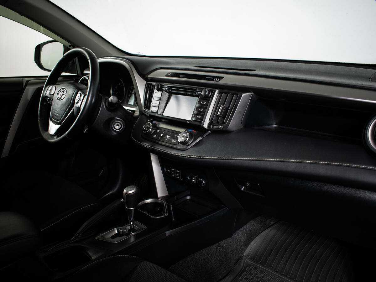 Купить Toyota RAV4 с пробегом. Фото: #6