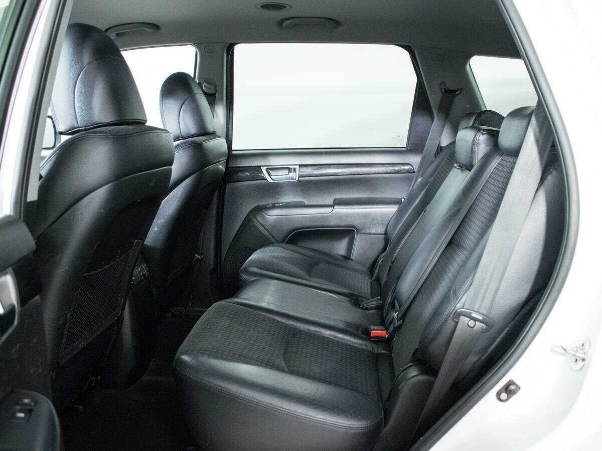 Купить Kia Mohave с пробегом. Фото: #9