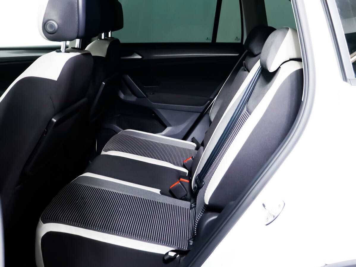 Купить Volkswagen Tiguan с пробегом. Фото: #11