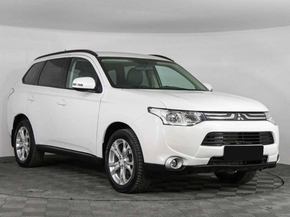 Купить Mitsubishi Outlander с пробегом. Фото: #2