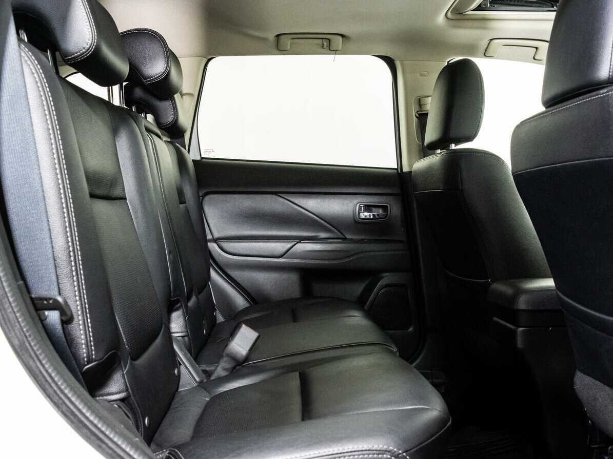 Продажа Б/У Митсубиши Оутлэндер. Фото: #16