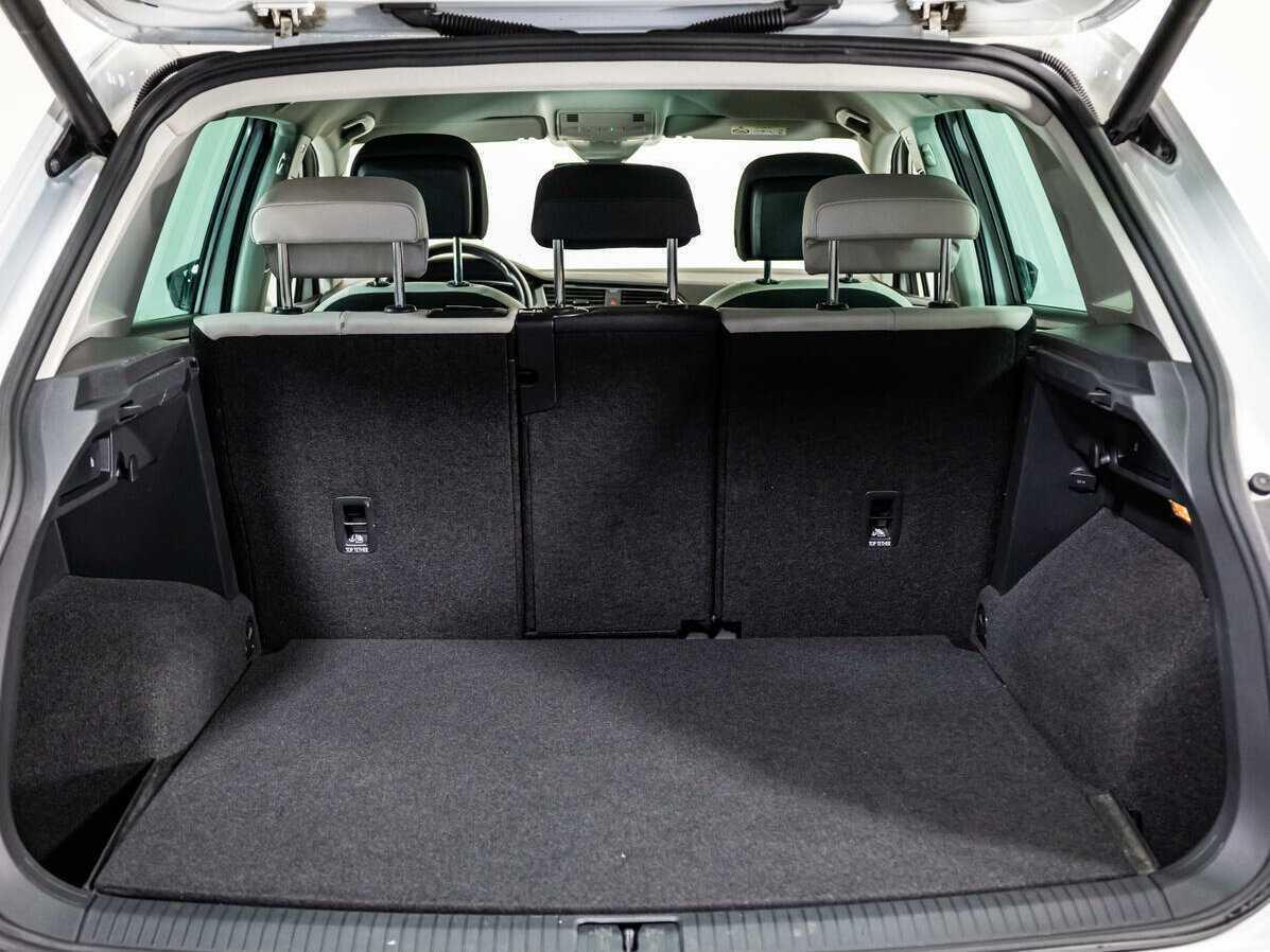 Купить Volkswagen Tiguan с пробегом. Фото: #20