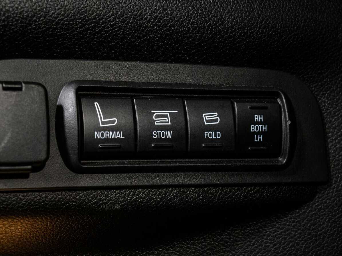 Купить Ford Explorer с пробегом. Фото: #21