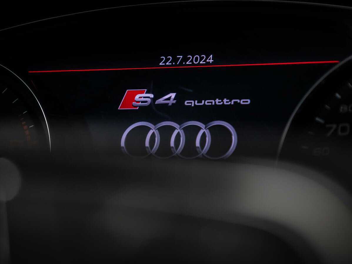 Купить Audi A4 с пробегом. Фото: #15